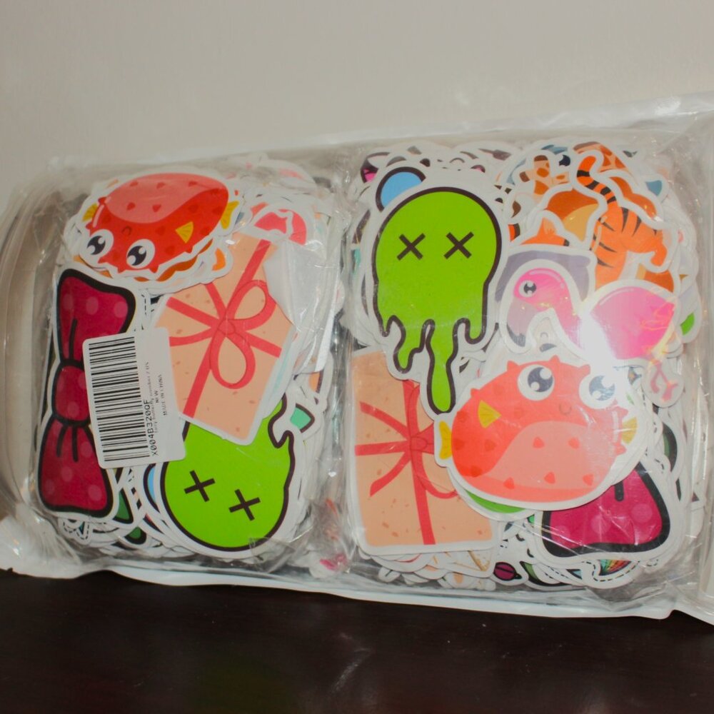 1000 Random stickers
